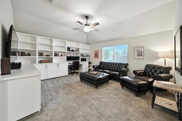 24214 Pine Canyon Falls Circle, Tomball, TX 77375