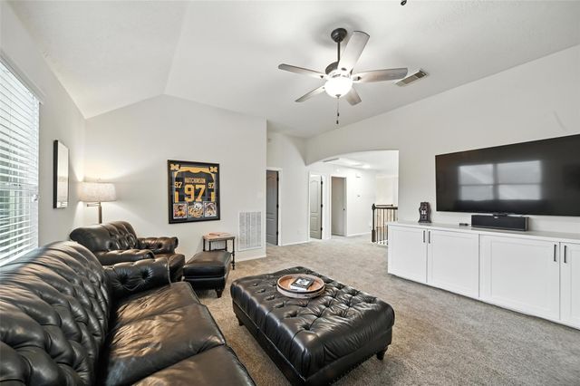 24214 Pine Canyon Falls Circle, Tomball, TX 77375