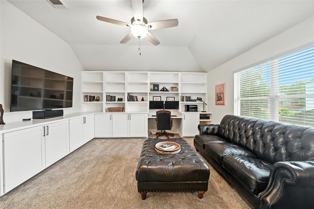 24214 Pine Canyon Falls Circle, Tomball, TX 77375
