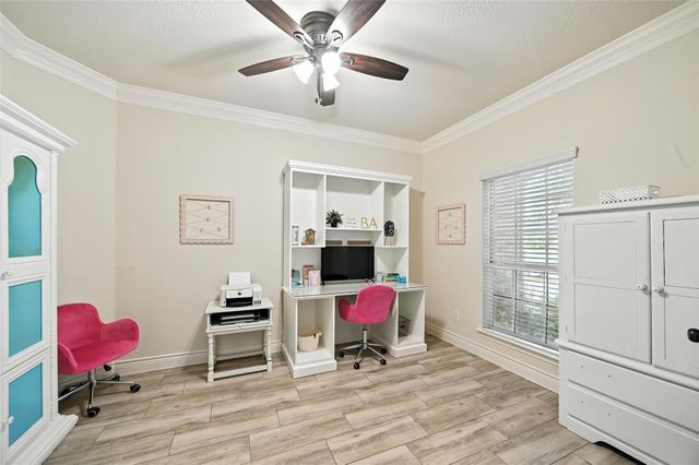 24214 Pine Canyon Falls Circle, Tomball, TX 77375