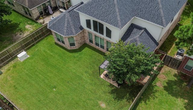 24214 Pine Canyon Falls Circle, Tomball, TX 77375