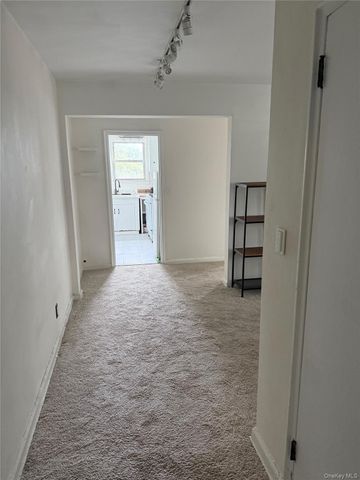 33 E Grand Street C3C, Mount Vernon, NY 10552