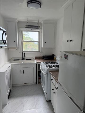 33 E Grand Street C3C, Mount Vernon, NY 10552