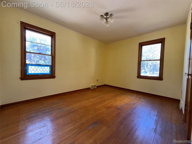 1407 Nowlin Street, Dearborn, MI 48124