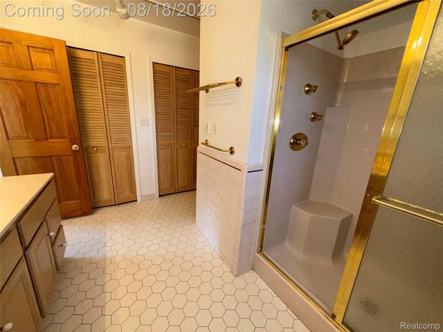 1407 Nowlin Street, Dearborn, MI 48124