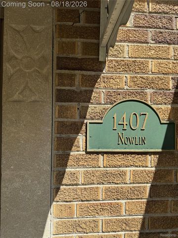 1407 Nowlin Street, Dearborn, MI 48124