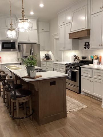 12301 SW 31st Street, Yukon, OK 73099