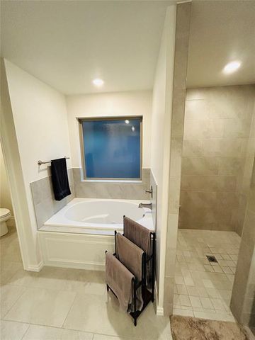 12301 SW 31st Street, Yukon, OK 73099