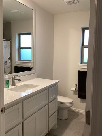 12301 SW 31st Street, Yukon, OK 73099