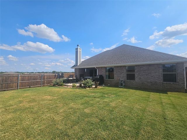 12301 SW 31st Street, Yukon, OK 73099