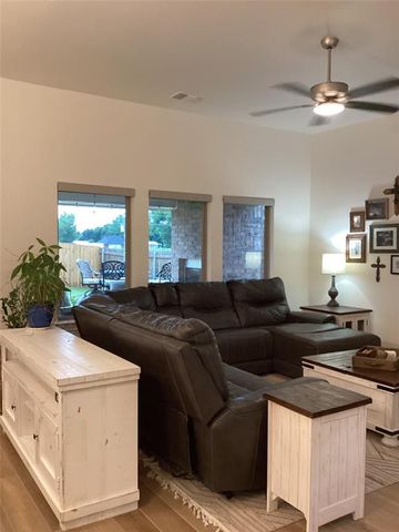 12301 SW 31st Street, Yukon, OK 73099