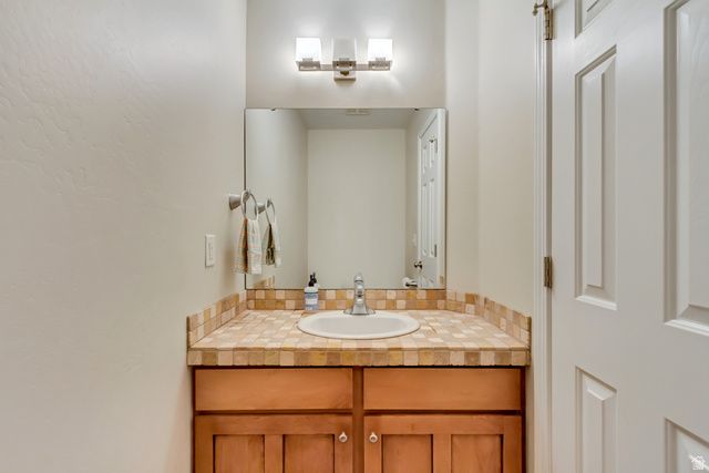 14382 S DEBRIAN WAY, Draper, UT 84020