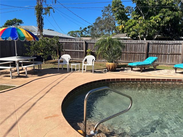 1228 NANTUCKET ROAD, Venice, FL 34293