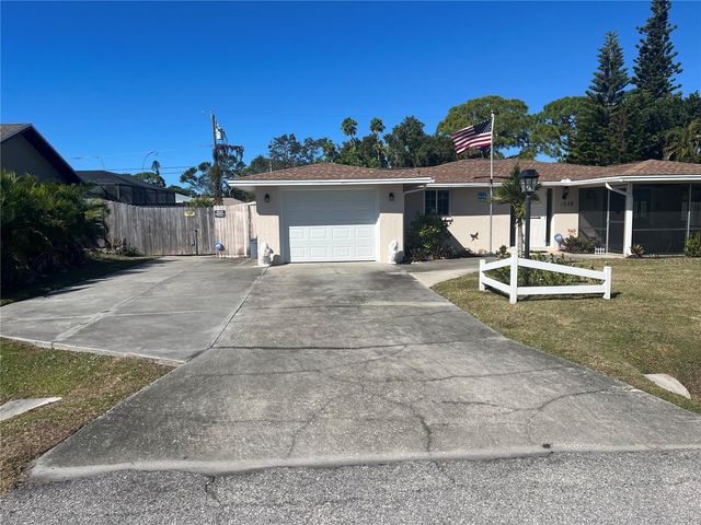 1228 NANTUCKET ROAD, Venice, FL 34293