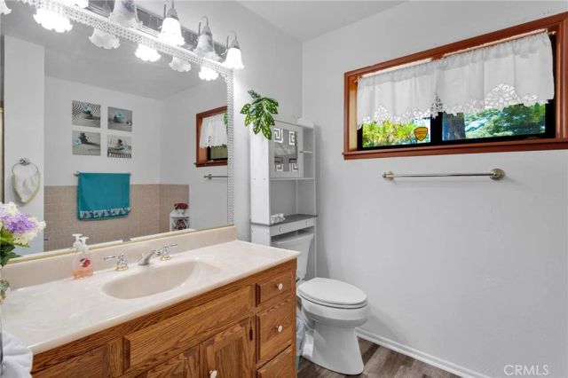 30772 Knoll View, Running Springs, CA 92382