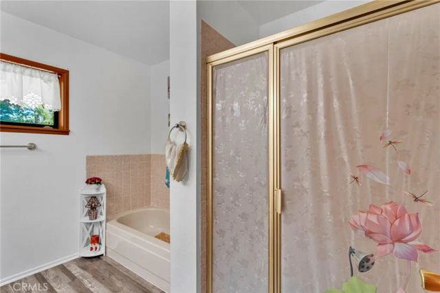 30772 Knoll View, Running Springs, CA 92382