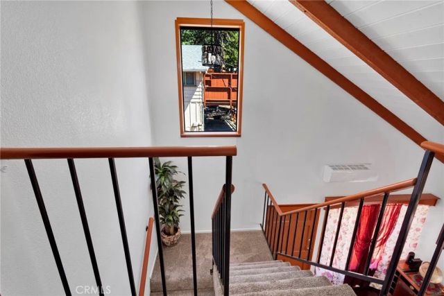 30772 Knoll View, Running Springs, CA 92382