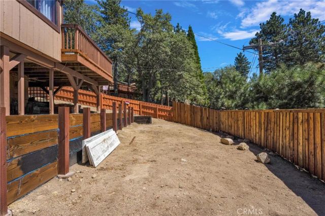 30772 Knoll View, Running Springs, CA 92382