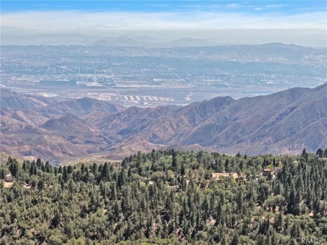 30772 Knoll View, Running Springs, CA 92382
