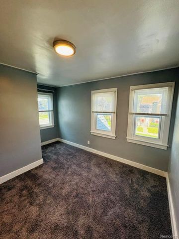 13932 Roselawn Street, Detroit, MI 48238