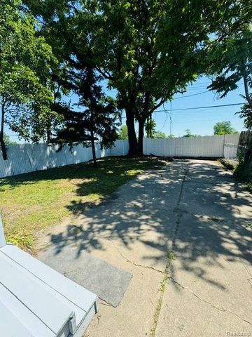 13932 Roselawn Street, Detroit, MI 48238
