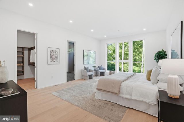 7502 NEVIS RD, Bethesda, MD 20817