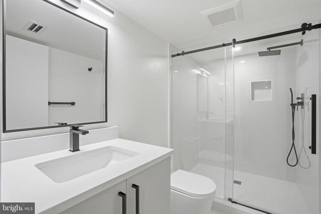 7502 NEVIS RD, Bethesda, MD 20817