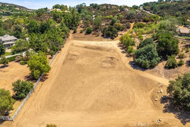 19750 Avenida Rosella, Murrieta, CA 92562