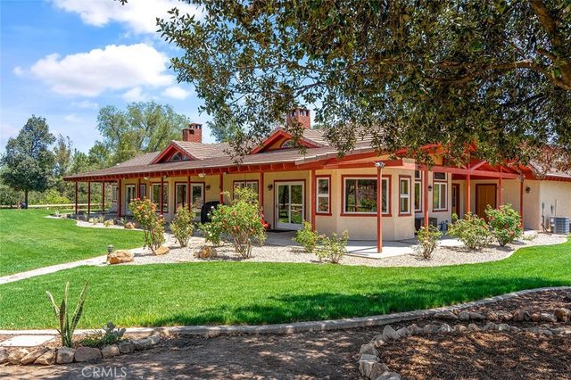 19750 Avenida Rosella, Murrieta, CA 92562