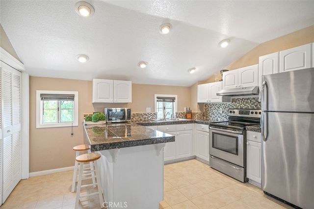 19750 Avenida Rosella, Murrieta, CA 92562