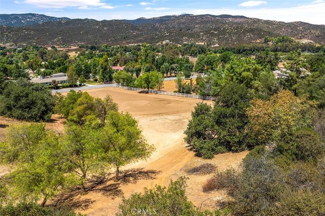 19750 Avenida Rosella, Murrieta, CA 92562