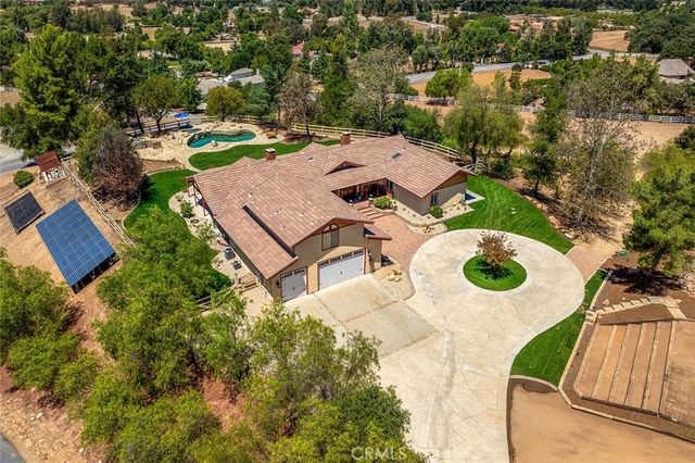 19750 Avenida Rosella, Murrieta, CA 92562