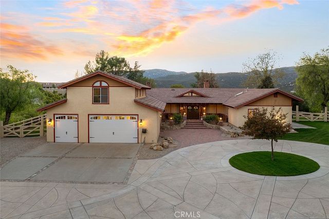 19750 Avenida Rosella, Murrieta, CA 92562