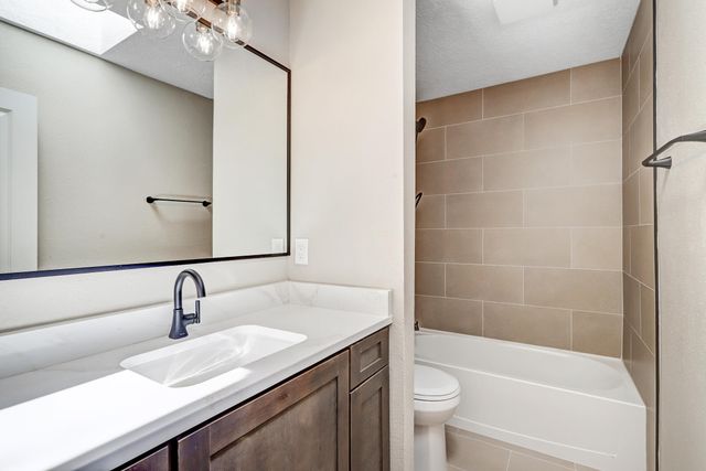 725 Tramway Vista Court NE 14, Albuquerque, NM 87122