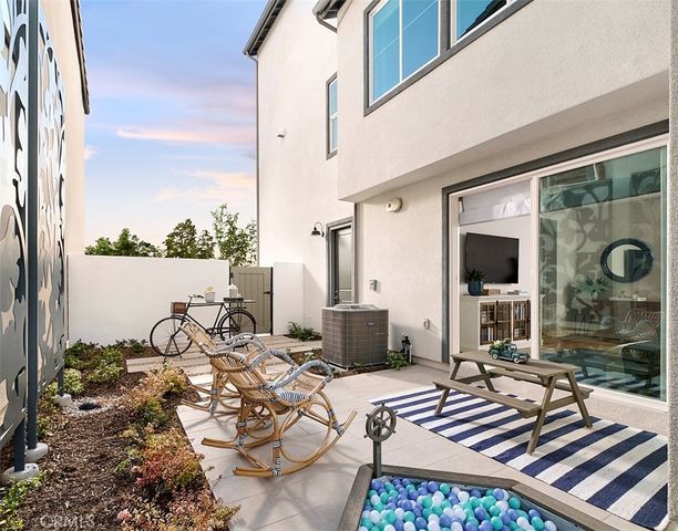 26998 Echo Mountain Way, Valencia, CA 91355