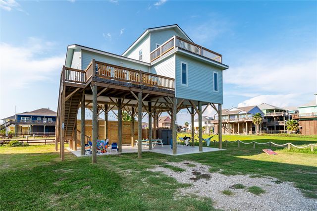 1890 Atlantis Lane, Crystal Beach, TX 77650