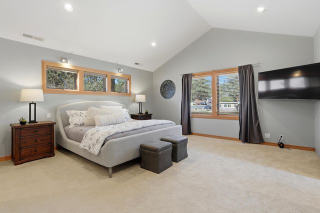 1365 NW Jacksonville Avenue, Bend, OR 97703