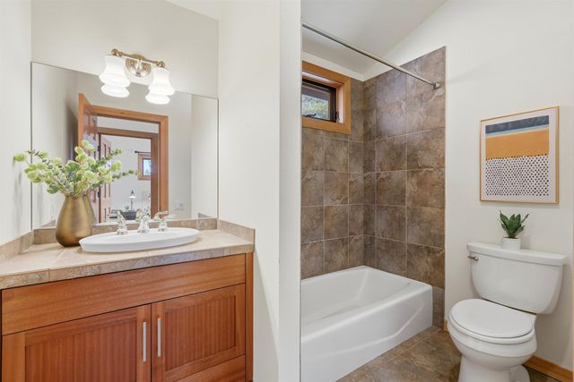 1365 NW Jacksonville Avenue, Bend, OR 97703