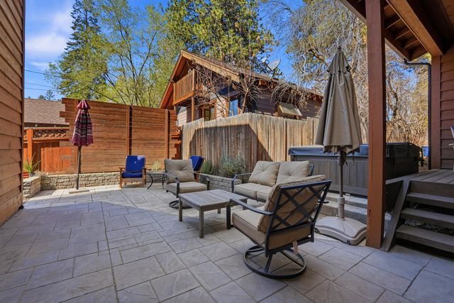 1365 NW Jacksonville Avenue, Bend, OR 97703