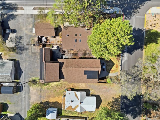 1365 NW Jacksonville Avenue, Bend, OR 97703