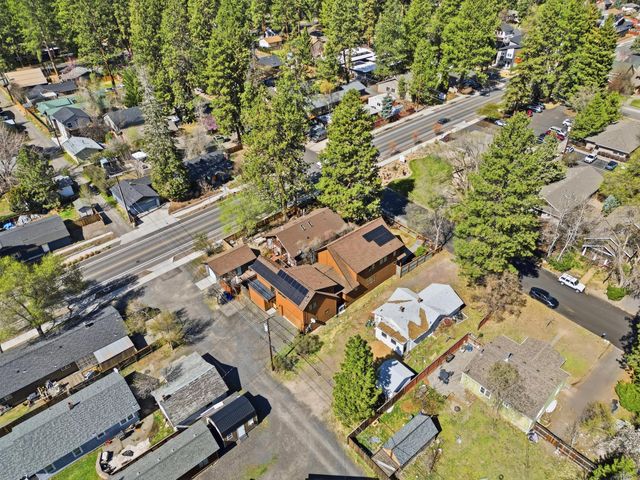 1365 NW Jacksonville Avenue, Bend, OR 97703