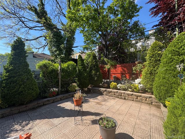 91 72nd Street, Brooklyn, NY 11209