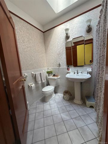 91 72nd Street, Brooklyn, NY 11209