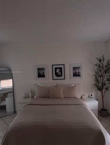 9437 Fontainebleau Blvd 110-16, Miami, FL 33172