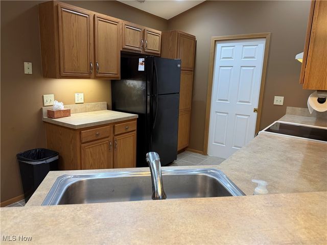 8823 Scotslanding Circle NW, Massillon, OH 44646