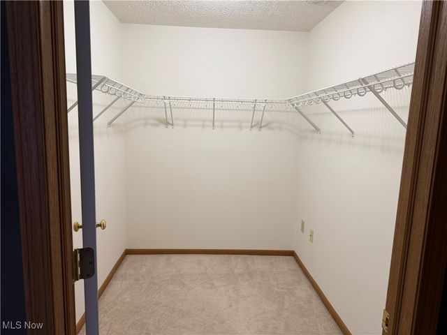 8823 Scotslanding Circle NW, Massillon, OH 44646