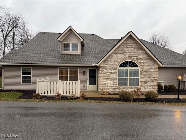 8823 Scotslanding Circle NW, Massillon, OH 44646