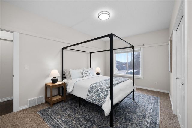 2306 W Rainier Ct, Spokane, WA 99208