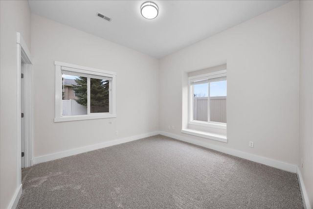 2306 W Rainier Ct, Spokane, WA 99208