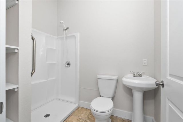 2306 W Rainier Ct, Spokane, WA 99208